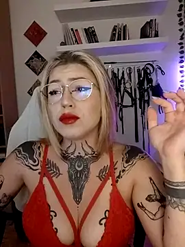 Snapshot of divine_eve chatting on August 2026 08:33:01 PM divine eve online show from August 2026 08:33:01 PM
