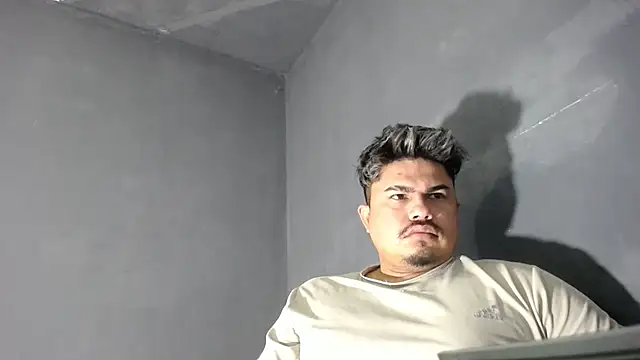 Snapshot of DickMasterfindom chatting on February 2025 09:15:01 AM DickMasterfindom online show from February 2025 09:15:01 AM
