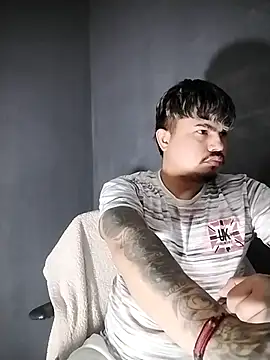 Snapshot of DickMasterfindom chatting on February 2025 03:20:01 AM DickMasterfindom online show from February 2025 03:20:01 AM