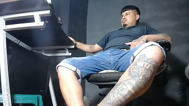 DickMasterfindom online show from October 2025 02:53:01 AM