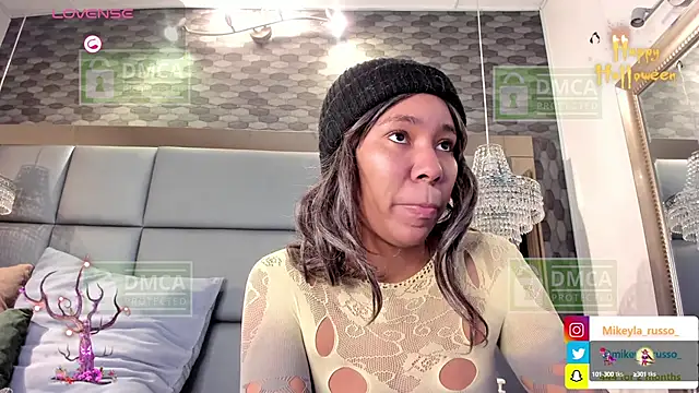 Mikeyla-Russo online show from October 2025 08:09:02 PM