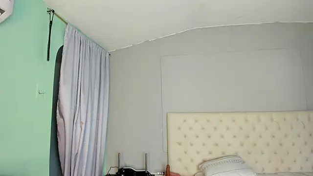 nami sam01 online show from October 2025 12:58:01 PM