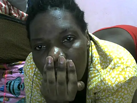 Snapshot of Bitty_baby chatting on December 2024 03:37:02 AM Bitty baby online show from December 2024 03:37:02 AM