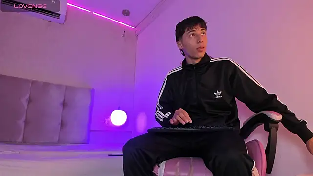 AlessandroDybala online show from February 2025 12:24:02 PM