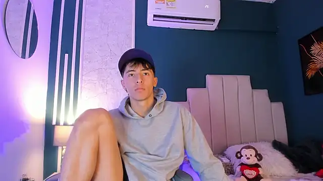 AlessandroDybala online show from February 2025 03:21:01 PM