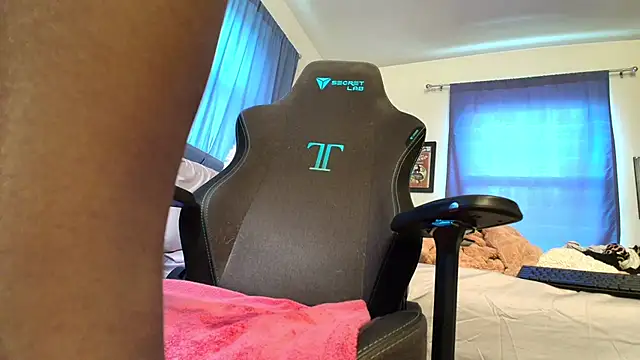 Snapshot of TSCassandraLove chatting on March 2025 05:36:01 PM TSCassandraLove online show from March 2025 05:36:01 PM