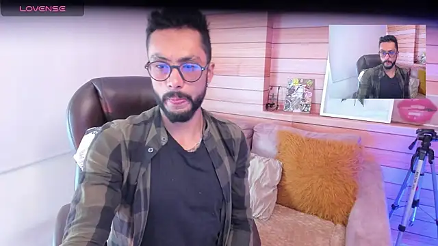 Tom cooper  online show from February 2025 01:11:02 PM