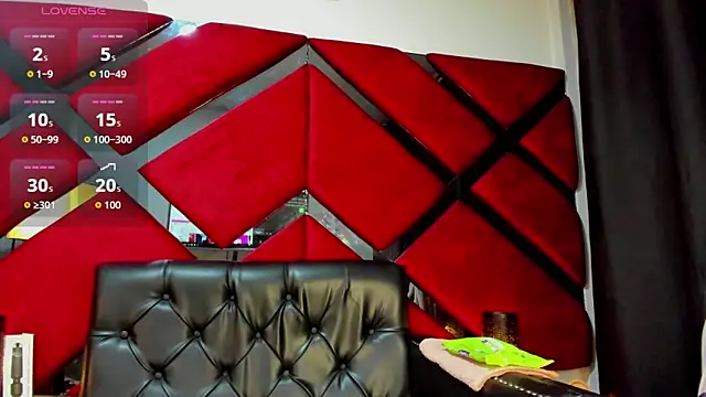 Kendra-Foxxy online show from November 2025 12:55:02 AM