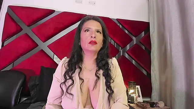 Snapshot of Kendra-Foxxy chatting on June 2026 01:07:02 AM Kendra-Foxxy online show from June 2026 01:07:02 AM