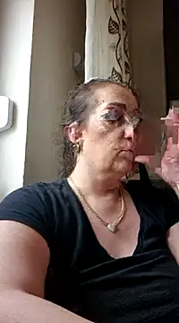 Snapshot of AvaLloyd chatting on February 2025 12:27:02 PM AvaLloyd online show from February 2025 12:27:02 PM
