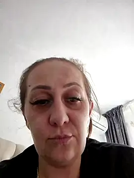 Snapshot of AvaLloyd chatting on March 2025 12:39:02 PM AvaLloyd online show from March 2025 12:39:02 PM