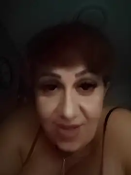 AvaLloyd online show from October 2025 03:07:01 PM