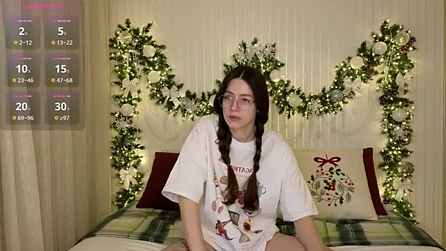 Ester Hill online show from December 2024 10:22:01 PM