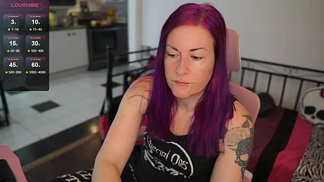 Snapshot of gennyrock chatting on December 2024 03:12:02 PM gennyrock online show from December 2024 03:12:02 PM