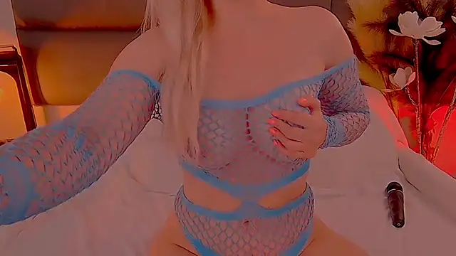 Snapshot of -Caty- chatting on July 2026 11:05:02 AM -Caty- online show from July 2026 11:05:02 AM