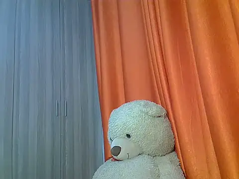 freaky juicy online show from October 2025 04:01:02 AM