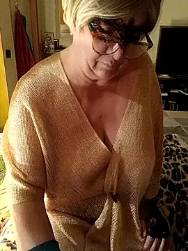 Glika online show from December 2024 06:26:02 PM