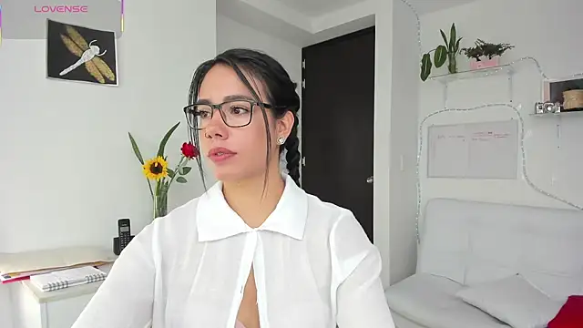 Snapshot of susana_monroy chatting on July 2026 06:39:01 PM susana monroy online show from July 2026 06:39:01 PM