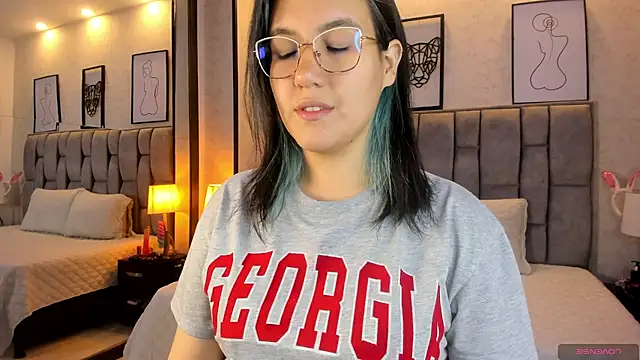 sweet--emily online show from December 2024 09:18:01 AM