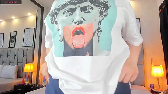 sweet--emily online show from December 2024 09:28:02 AM