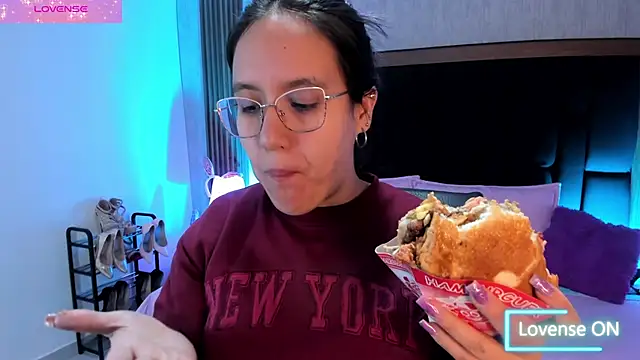 sweet--emily online show from October 2025 04:13:02 AM