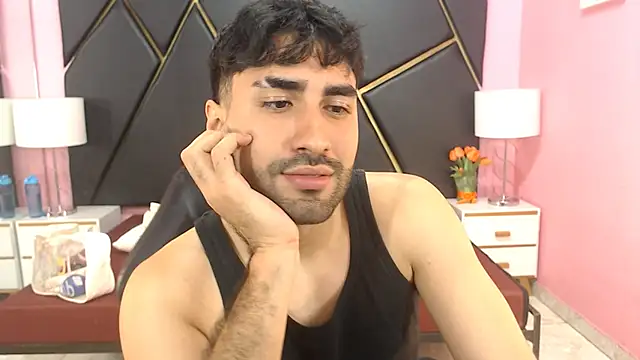 MilanZaire online show from October 2025 12:17:02 AM