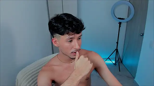 dimitri targaryen online show from December 2024 02:44:02 AM