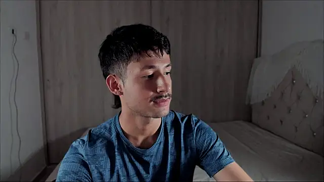 dimitri targaryen online show from April 2026 08:29:01 AM