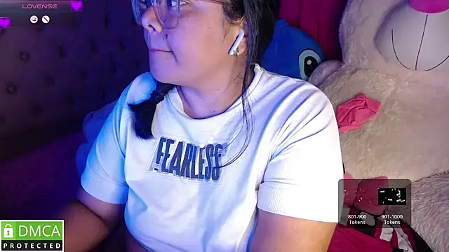 Snapshot of KittyHot20 chatting on October 2025 04:12:01 AM KittyHot20 online show from October 2025 04:12:01 AM