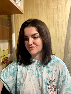 Karolina llove online show from December 2024 09:33:01 AM