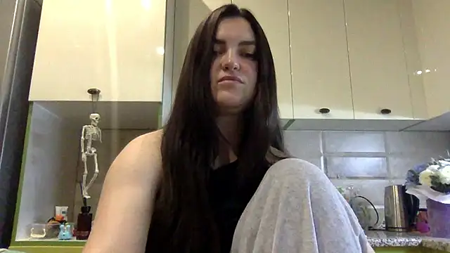 Karolina llove online show from October 2025 07:44:02 PM