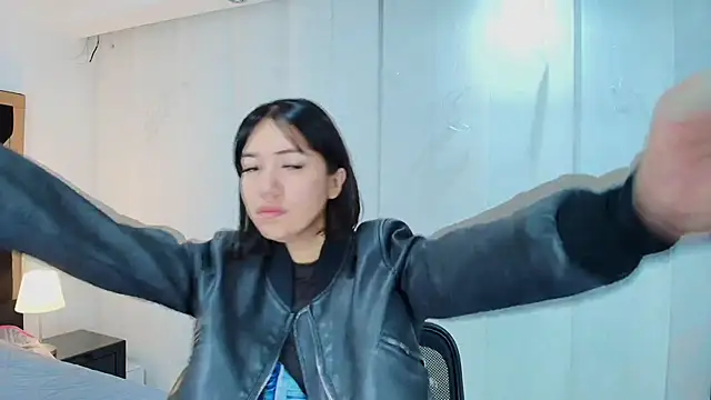 lina bedoya  online show from October 2025 11:39:01 AM