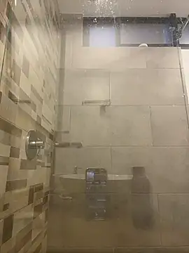 SaraParisi online show from November 2025 10:56:02 PM