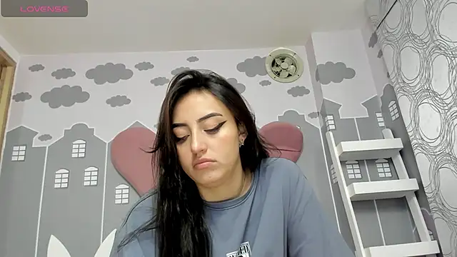 Snapshot of Lesly_sexy4u chatting on January 2025 10:41:02 PM Lesly sexy4u online show from January 2025 10:41:02 PM