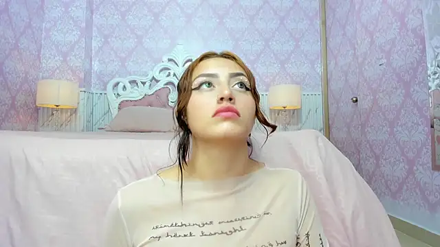 Snapshot of Lesly_sexy4u chatting on July 2026 04:07:01 AM Lesly sexy4u online show from July 2026 04:07:01 AM