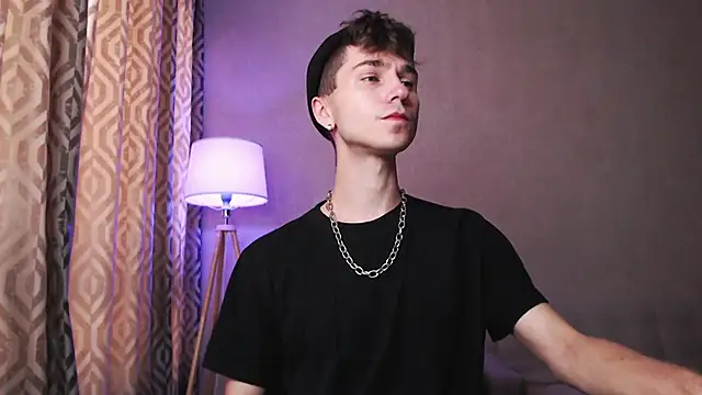 Snapshot of Joseph__Quinn chatting on October 2025 03:59:02 AM Joseph Quinn online show from October 2025 03:59:02 AM