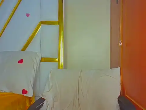 cutesmiling online show from February 2026 03:44:02 PM