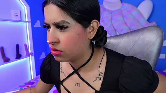 miss romyna online show from December 2024 11:01:01 AM