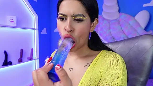 miss romyna online show from January 2025 11:04:02 AM