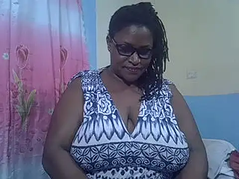 Snapshot of sexy_bigboobss chatting on March 2025 07:31:01 PM sexy bigboobss online show from March 2025 07:31:01 PM