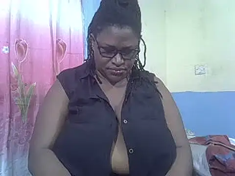 Snapshot of sexy_bigboobss chatting on March 2025 06:41:02 AM sexy bigboobss online show from March 2025 06:41:02 AM