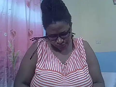 Snapshot of sexy_bigboobss chatting on March 2025 06:33:02 AM sexy bigboobss online show from March 2025 06:33:02 AM
