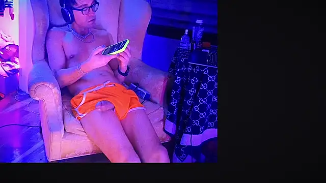 YouLikeBigDick9 online show from February 2025 08:30:02 AM