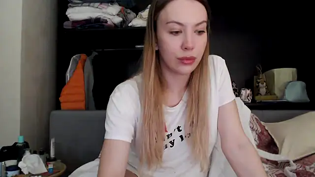 Scarlettford online show from September 2025 01:25:02 PM