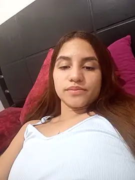 Snapshot of AnthonelaDuque chatting on January 2025 10:01:02 PM AnthonelaDuque online show from January 2025 10:01:02 PM