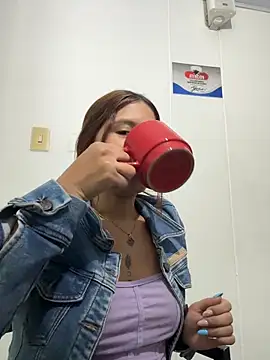 AnthonelaDuque online show from February 2026 11:42:01 AM