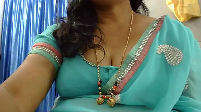 Snapshot of Vijji-telugu chatting on December 2024 07:47:02 AM Vijji-telugu online show from December 2024 07:47:02 AM