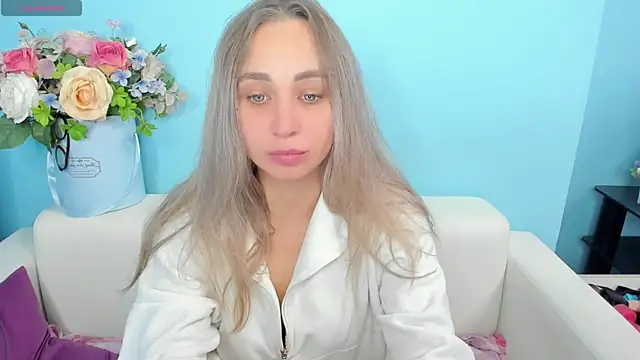 Snapshot of PerfectJulllia chatting on May 2026 02:03:02 PM PerfectJulllia online show from May 2026 02:03:02 PM