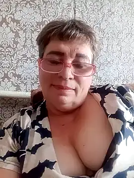 Snapshot of Lee_Nell chatting on December 2024 06:36:01 AM Lee Nell online show from December 2024 06:36:01 AM