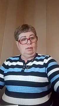 Snapshot of Lee_Nell chatting on December 2024 02:13:01 AM Lee Nell online show from December 2024 02:13:01 AM